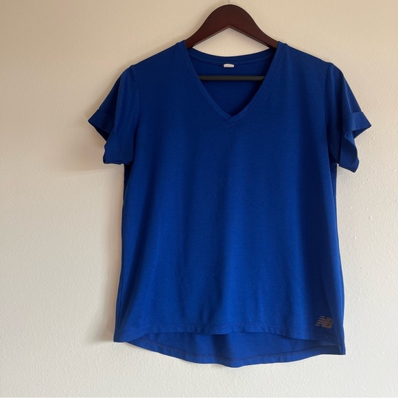 Women’s New Balance Royal Blue V Neck Dri Fit T Shirt Size Small - Picture 3 of 8